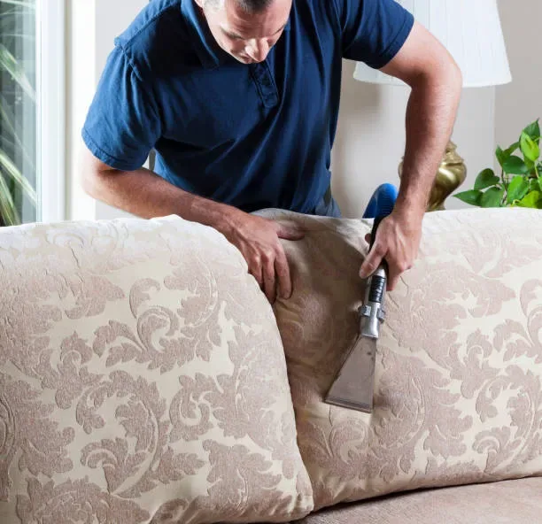 limpeza de sofa em Curitiba